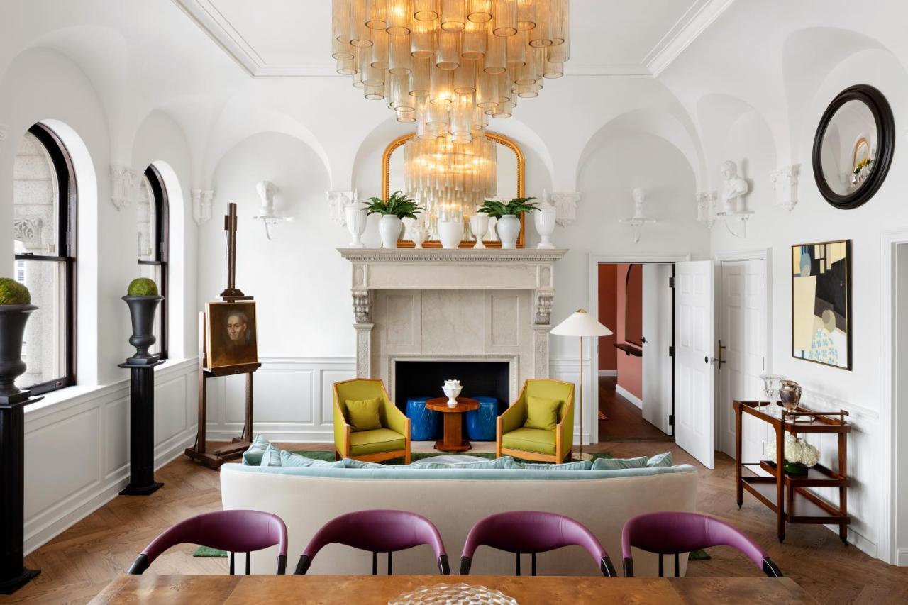 Riggs Washington Dc Hotel Bagian luar foto The interior of the home