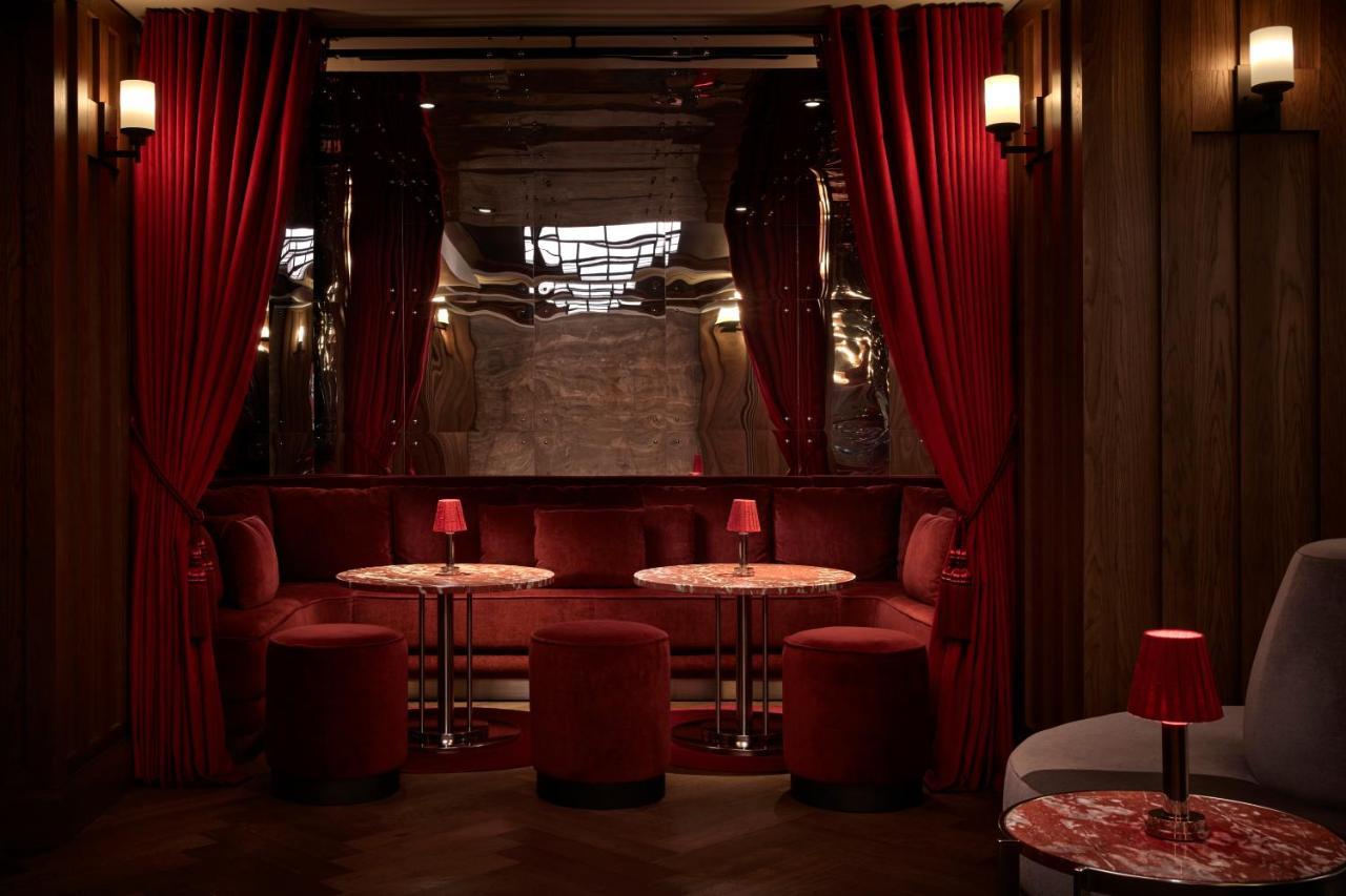 Riggs Washington Dc Hotel Bagian luar foto The interior of the bar