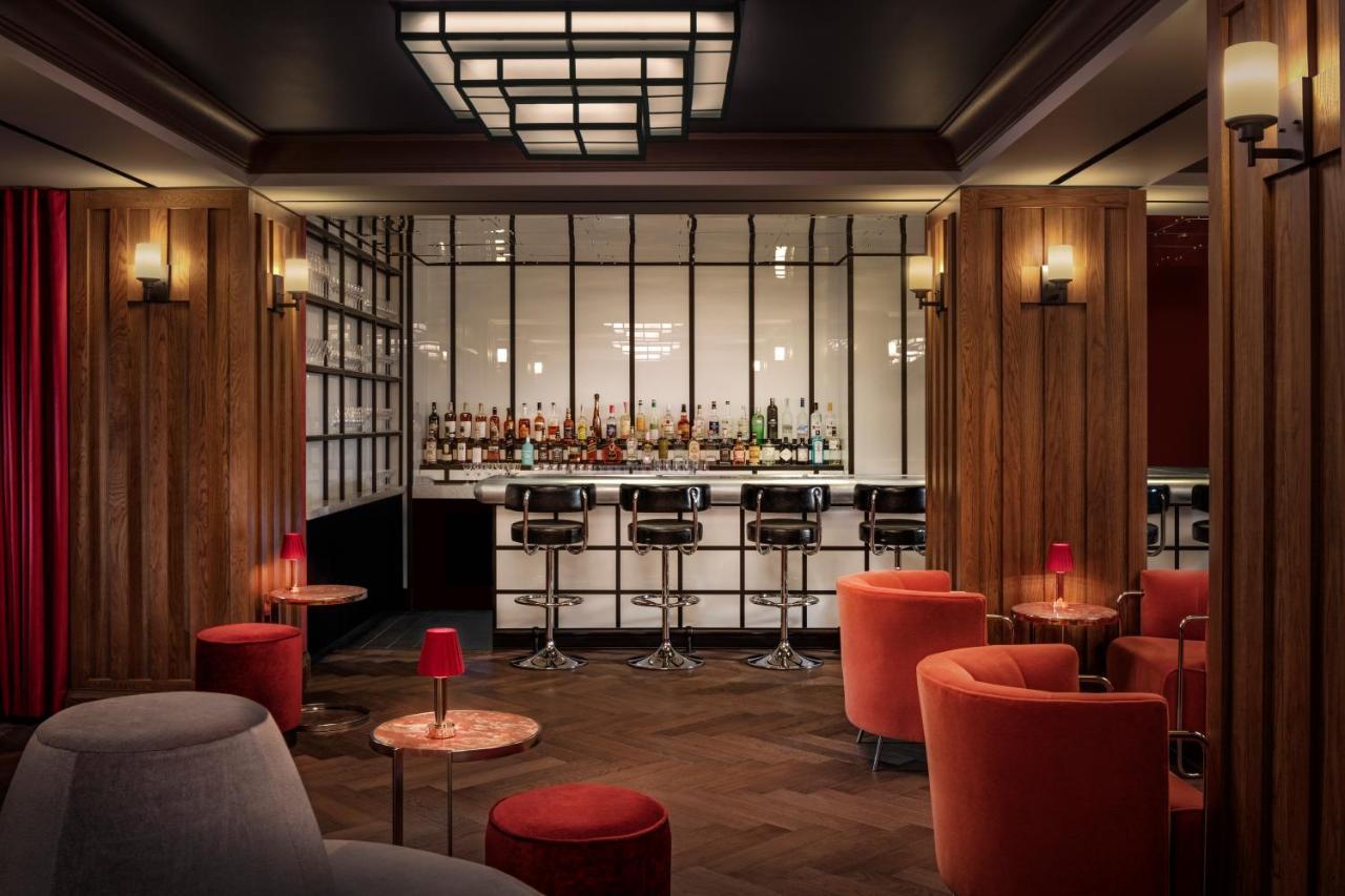 Riggs Washington Dc Hotel Bagian luar foto The Bar at The London West Hollywood